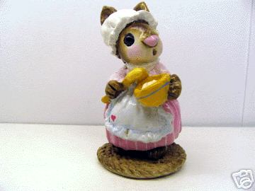 B-09_Batter_Bunny_pink_front