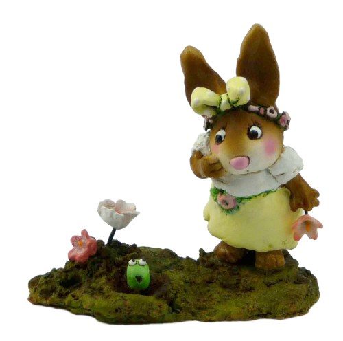 B-16_Look_Whos_in_Bunnys_Garden_yellow