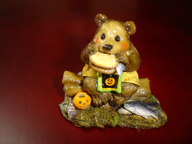 BB-03 Lunch on a Log