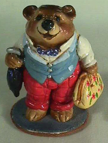 BR-05_Traveling_Bear_bluevest