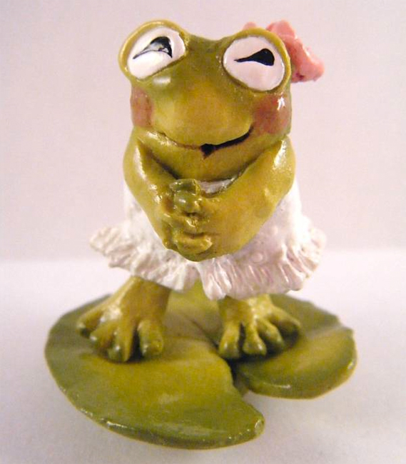 F-07_Flirty_Frog_white