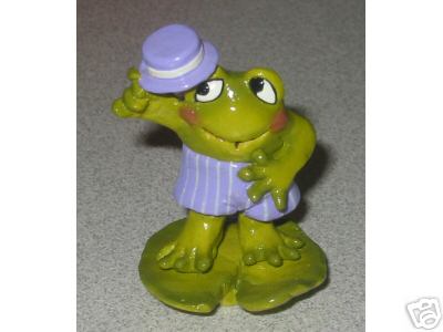 F-08_Freddie_Frog_lavender