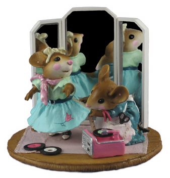 LTD-10_A_Stitch_in_Time_50s_3C_tulip
