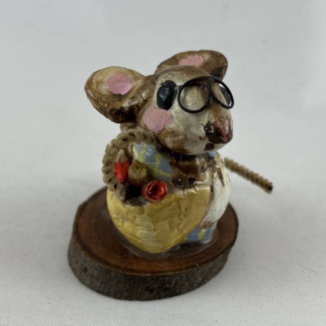M-002 Miss Mousey
