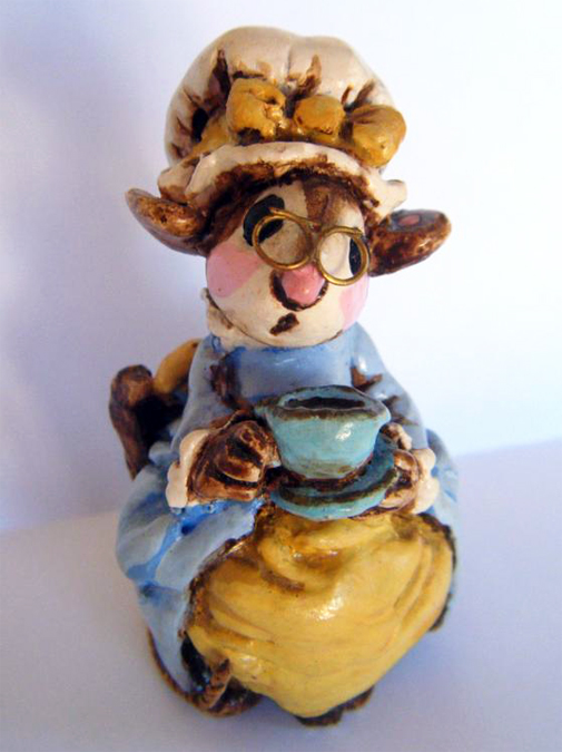 M-011_Tea_Mouse_blue_on_yellow