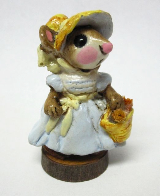 M-012 May Belle Mouse