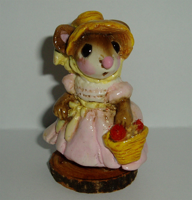 M-012_May_Belle_Mouse_pink_dress