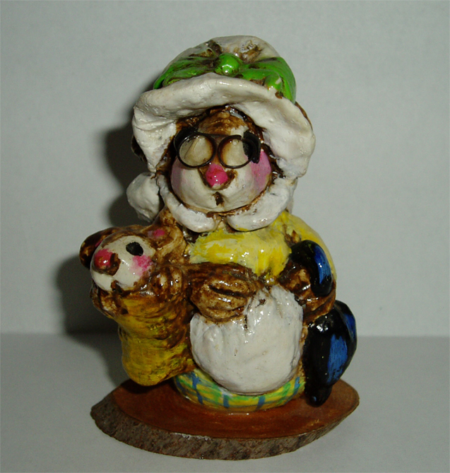 M-018_Mama_Mouse_with_Baby_yellow_and_green