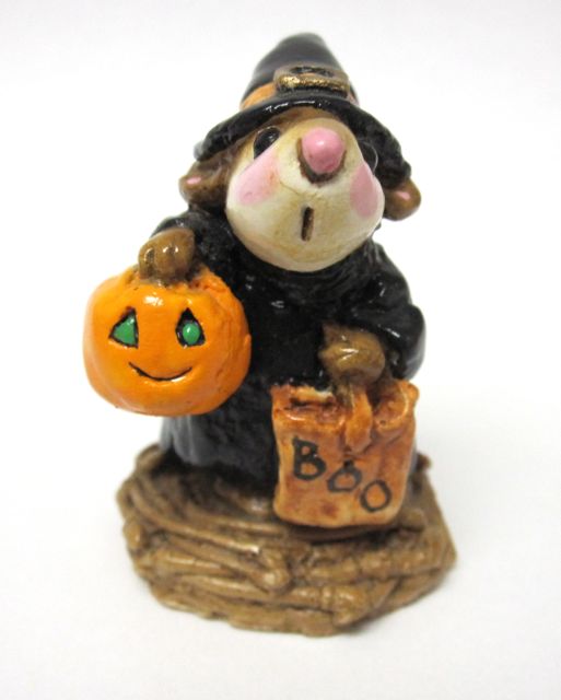 M-044_Witch_Mouse_twig_base