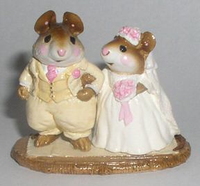 M-067_Wedding_Mice_creamandwhite