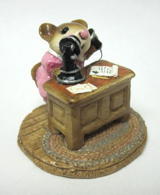 M-068_Office_Mousey_pink_dress