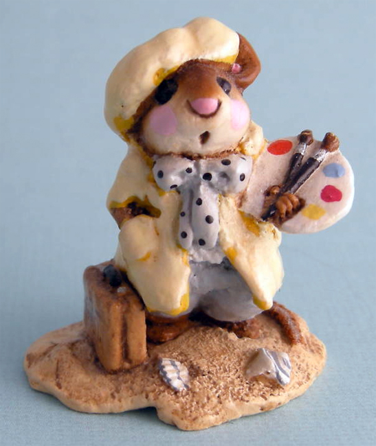 M-071_Arty_Mouse_yellow_smock_and_hat