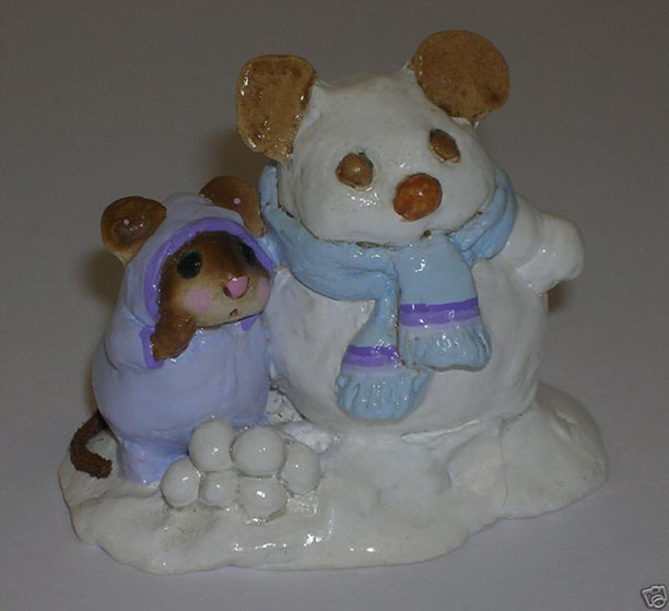 M-084_Snowmouse_and_Friend_lavender