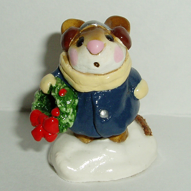 M-087_Holly_Mouse_navy_coat_brown_ear_muffs