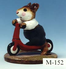 M-152 Scooter Mouse