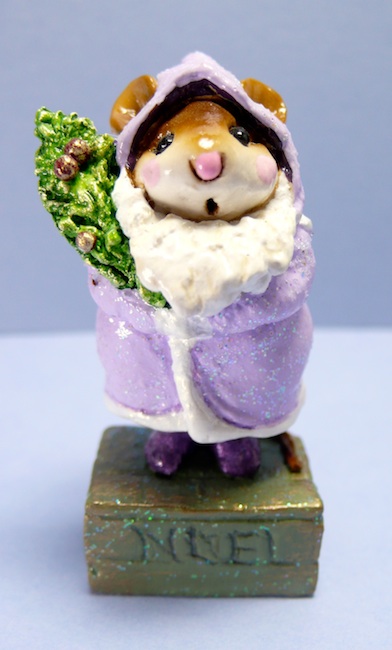 M-164_Father_Chris-Mouse_lavender