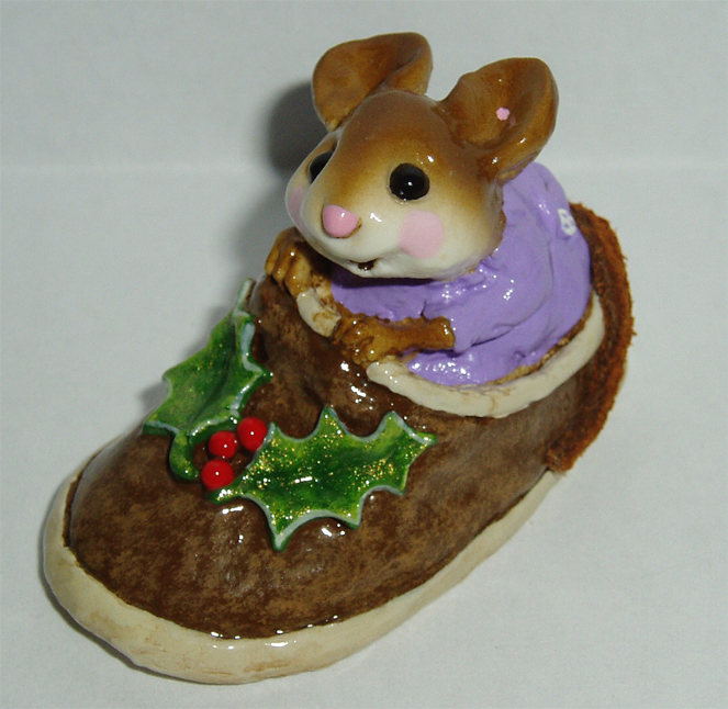 M-166_Chris-Mouse_Slipper_brown_slipper_lavender_sleeper