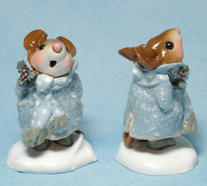M-173a_The_Caroler_blue_pict2