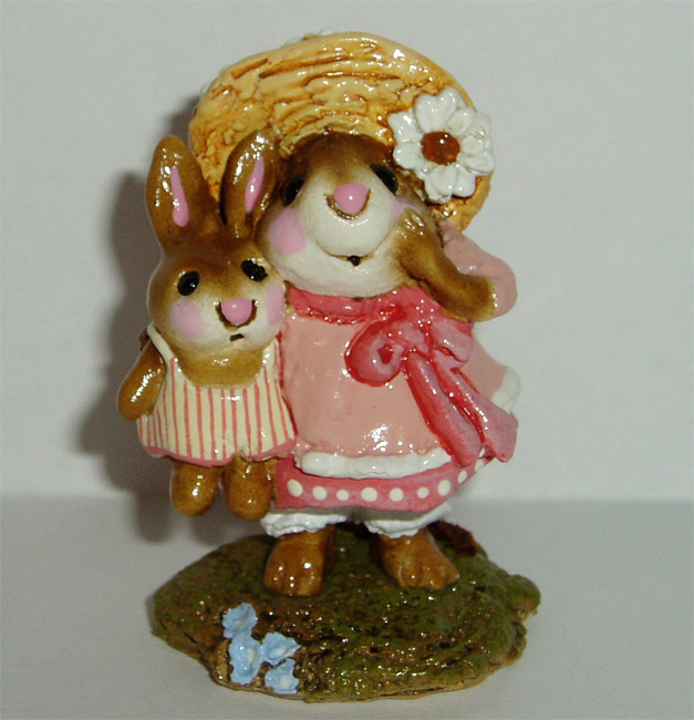 M-182_Miss_Daisy_peach_dress