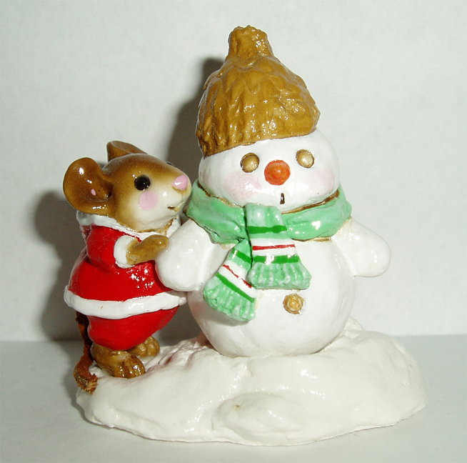 M-188_Snow_Buddies_red_snowsuit_green_scarf_pic2