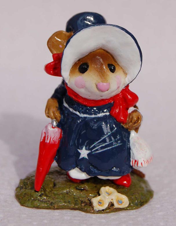 M-195b_Lady_Mousebatten_Creative_Hands