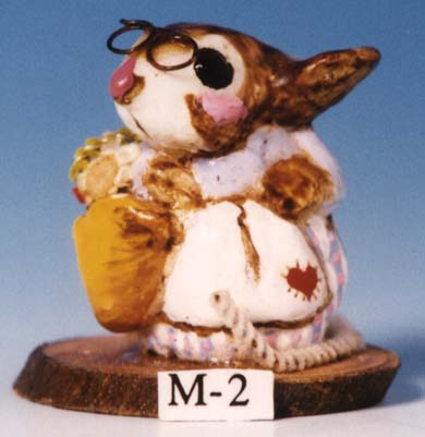 M-002 Miss Mousey