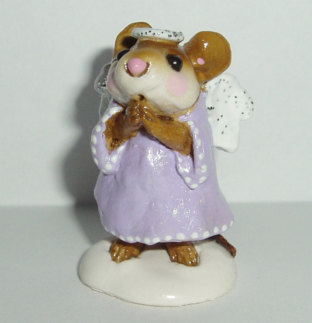 M-212_Ice_Angel_lavender_with_dots_at_hem