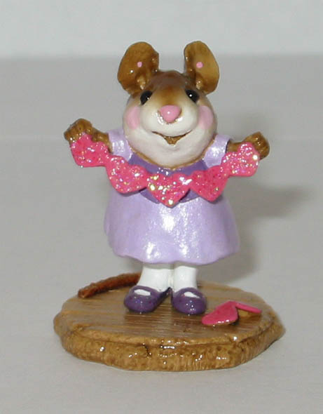 M-221_String_of_Hearts_lavender