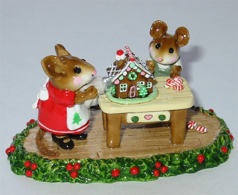 M-227_Home_Sweet_Home_red_holly