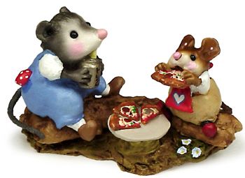 M-244_Possums_Pizza_Party_blue