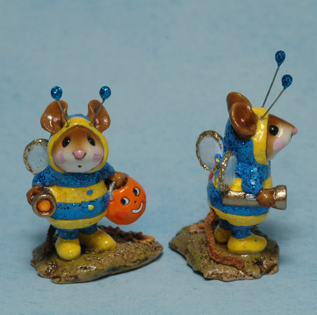 M-252_Bee_Dazzled_gold_flashlight_blue_stripes