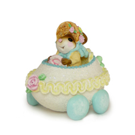 M-274a_Easter_Eggmobile_yellow_blue