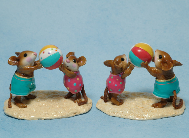 M-279_Having_a_Ball_pastel_pict2