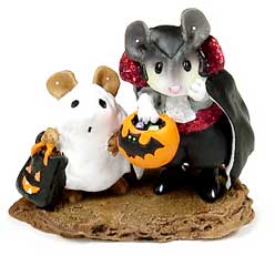 M-284_Two_Scared_Spooks_redglitter