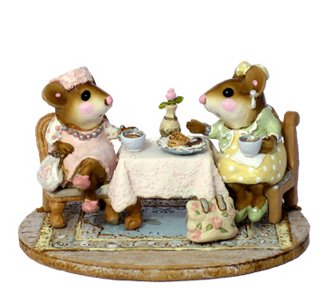M-285_Tea_with_Tillie_pink_and_yellow