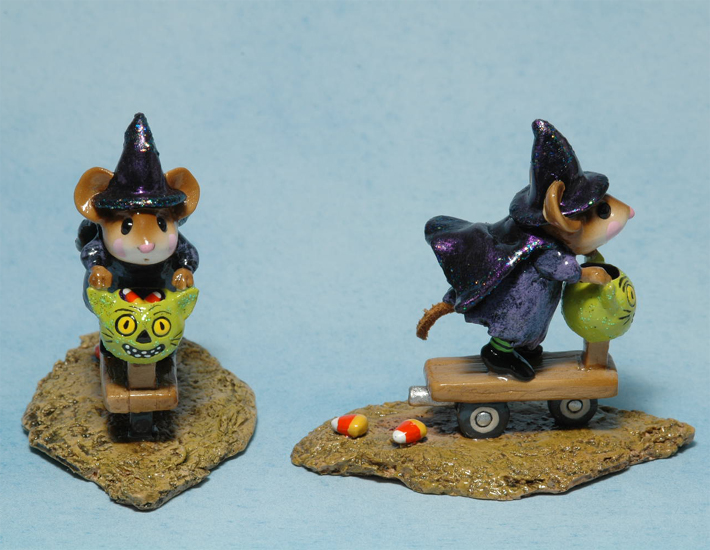 M-296s_Scootin_with_the_Loot_purple_pict2