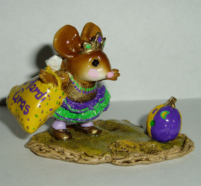 M-299_The_Halloween_Princess_Mouse_Expo2006_Mardi_Gras