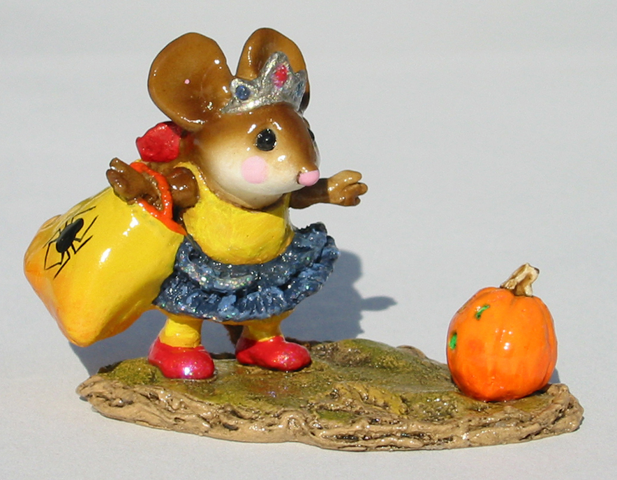 M-299_The_Halloween_Princess_Pepperberry