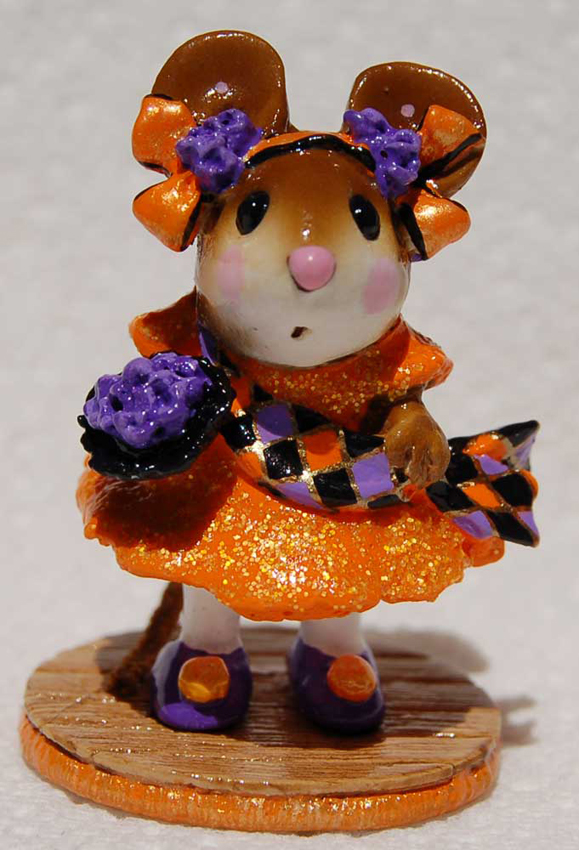 M-307_Miss_Liberty_Mouse_Expo2007_front