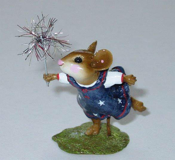 M-322a_Star_Spangled_Sparkler
