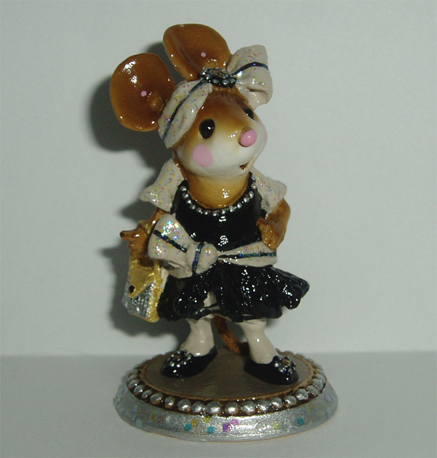 M-328_Flapper_Franny_black