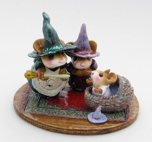M-373b_Baby_Witchs_First_Broom