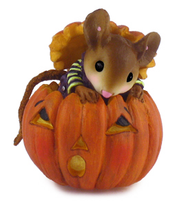 M-379s_Pumpkin_Pop_Up_orange_pumpkin