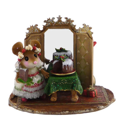 M-423_The_Elegant_Hostess_green
