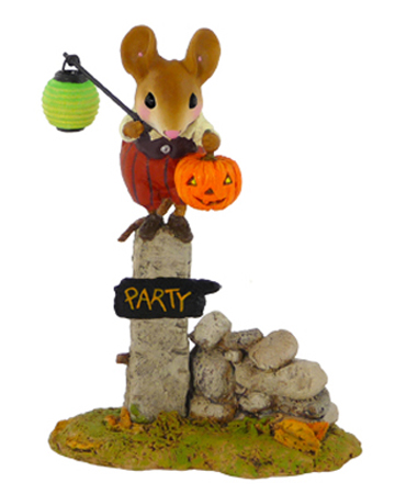 M-444_Pumpkin_Party_Greeter