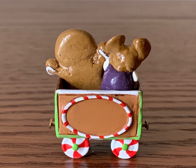 M-453aGx Gingerbread Express Cookie Car