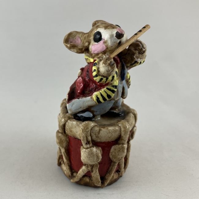 MM-01 Mouse on Drum with Fife
