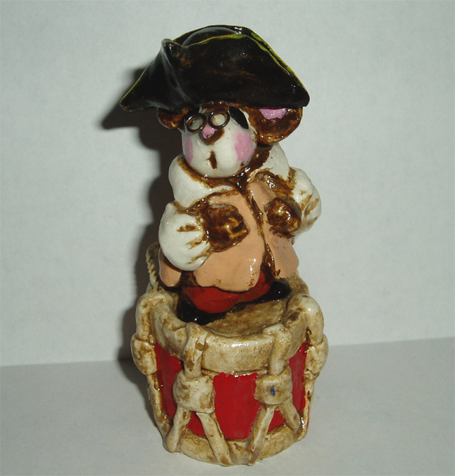 MM-04c_Concordian_on_drum_with_hat