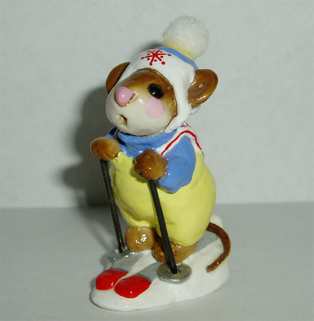 MS-09_Skier_Mouse_Whimsey_Hollow_yellow_pants_white_top_knot