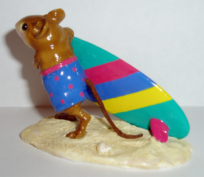 MS-19_Surfs_Up_stripes_pink_rudder